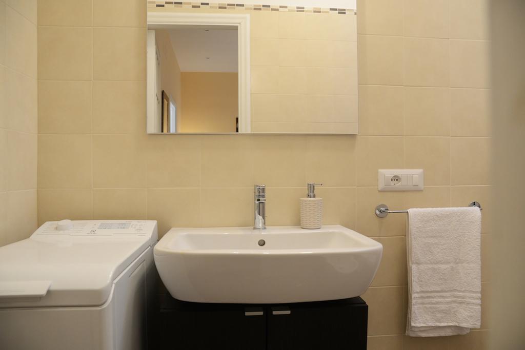 Donnaregina Boutique Apartment Napoli Exterior foto